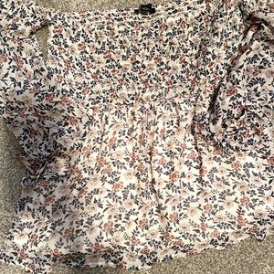 American eagle, off the shoulder top size S